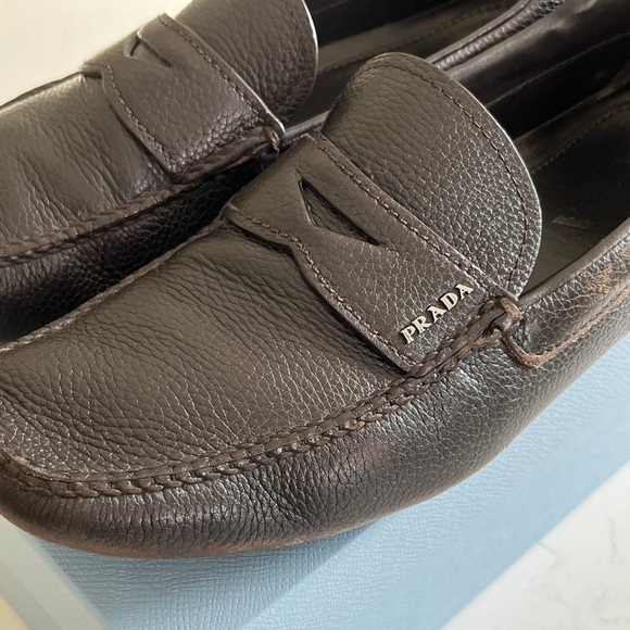 Prada Men’s Saffiano Leather Driving Loafers - Picture 7 of 14